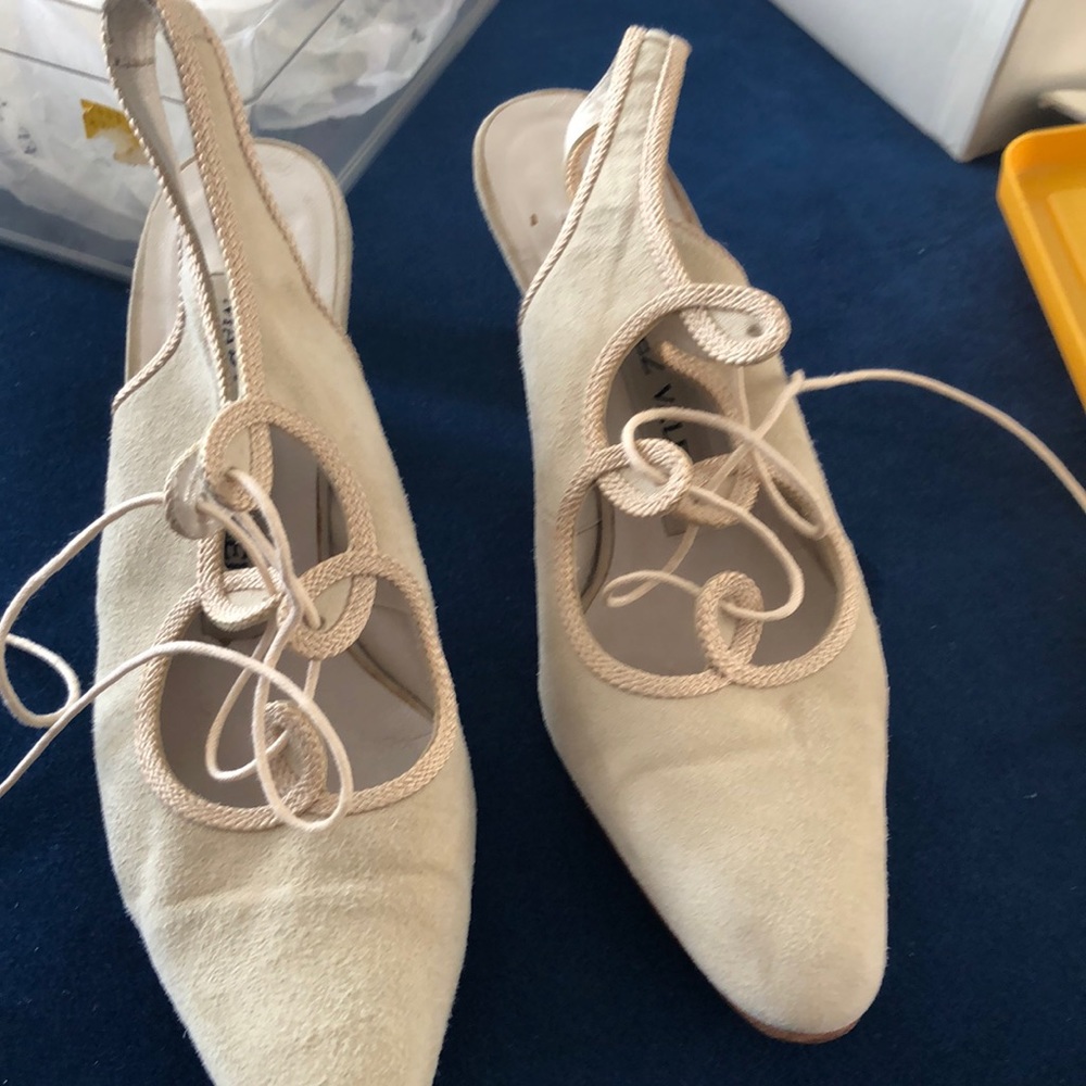 Cream Martinez Valero short heel